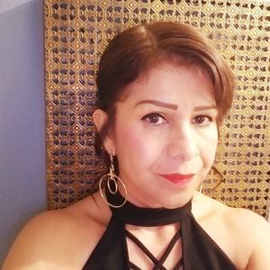 Meet your Posher, Beatriz